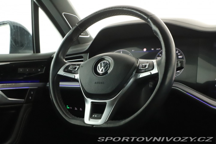 Volkswagen Ostatní modely Touareg R-Line 3.0 TDI 2020