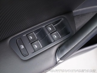 Volkswagen Golf 2,0 TSI R 221kW 4Motion D 2015