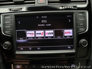 Volkswagen Golf 2,0 TSI R 221kW 4Motion D 2015
