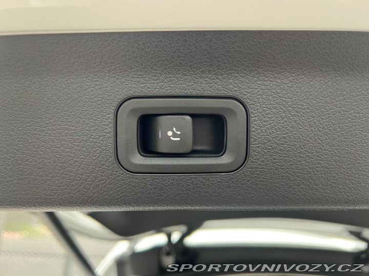 Mercedes-Benz Ostatní modely 450d 4M AMG, EL. TAŽNÉ, M 2025