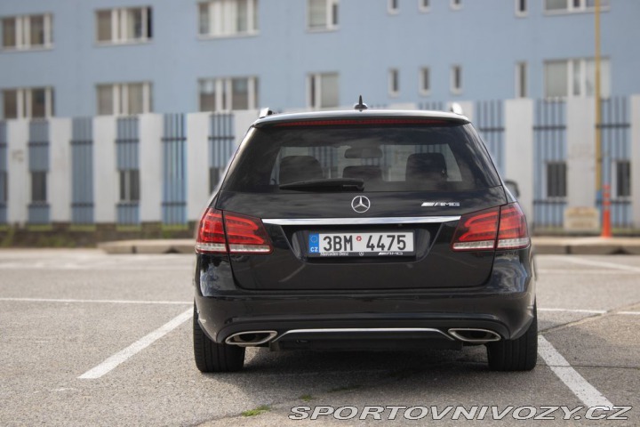 Mercedes-Benz E AMG paket, 100% stav. 2013