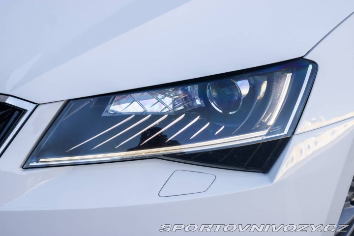 Škoda Superb Combi  2.0 TSI 4x4 L& 2016
