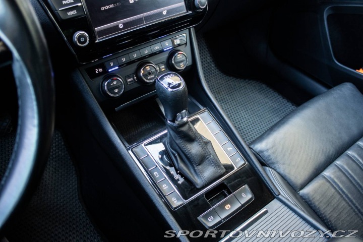 Škoda Superb Combi  2.0 TSI 4x4 L& 2016
