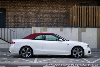Audi A5 Cabriolet  2.0 T FSI 211k 2009