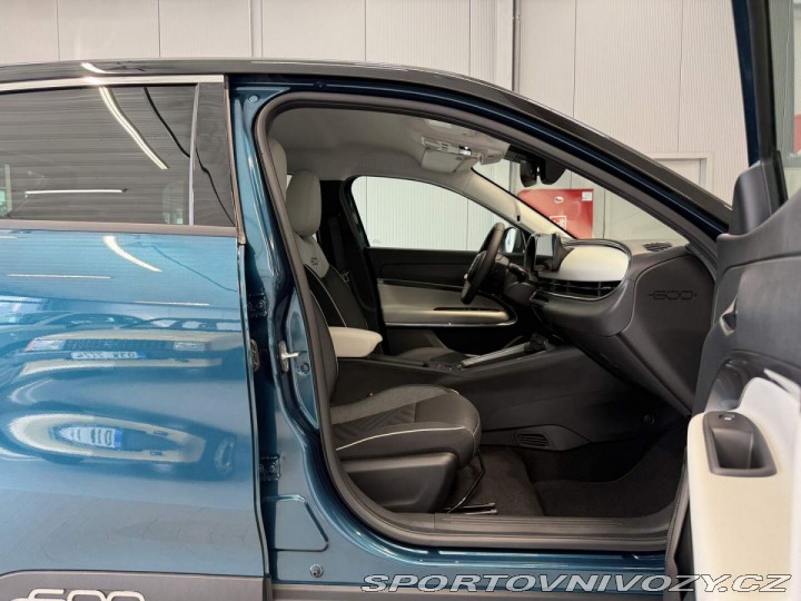 Fiat 600 La Prima BEV 54kWh 156k 2026