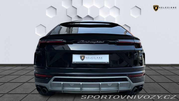 Lamborghini Urus 4-místo / NEZ. TOPENÍ / Z 2019
