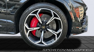 Lamborghini Urus 4-místo / NEZ. TOPENÍ / Z 2019