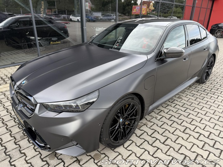 BMW M5 ULTIMATE FROZEN DEEP KARB 2026