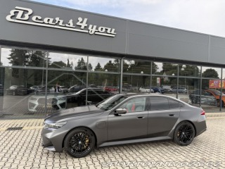 BMW M5 ULTIMATE FROZEN DEEP KARB 2026