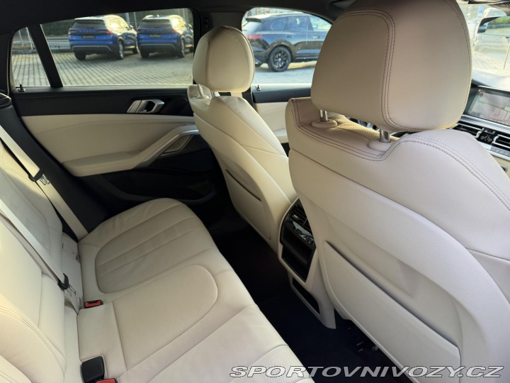 BMW X6 30XD 210kW LASER TZ R20 C 2022