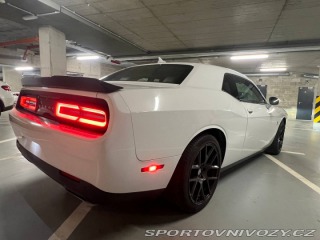 Dodge Challenger 6,4 ScatPack SRT 2016