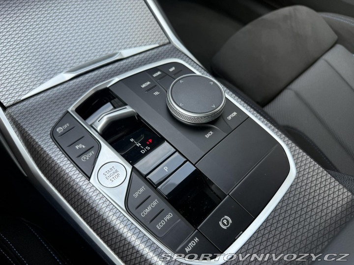 BMW 3 330i XDRIVE 180kW M-PAKET 2025