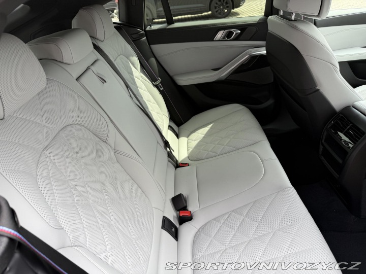 BMW X6 30XD 210kW M-PAKET VZDUCH 2026