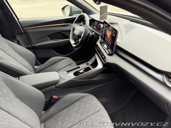 Cupra Terramar 2.0TSI 150kW 4WD R20 ZÁRU 2026