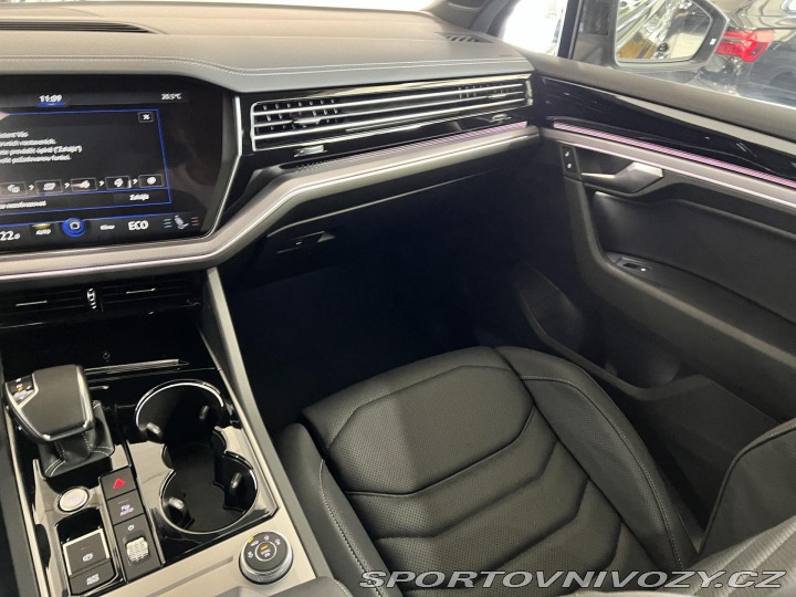 Volkswagen Ostatní modely Touareg 3.0 TDI 210kW R-LINE EXCL 2024