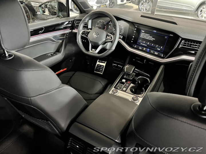 Volkswagen Ostatní modely Touareg 3.0 TDI 210kW R-LINE EXCL 2024