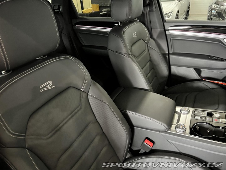 Volkswagen Ostatní modely Touareg 3.0 TDI 210kW R-LINE EXCL 2024