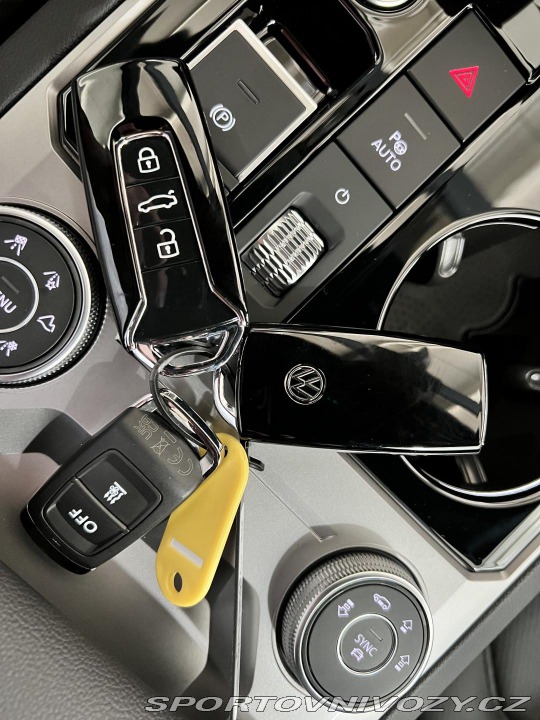 Volkswagen Ostatní modely Touareg 3.0 TDI 210kW R-LINE EXCL 2024