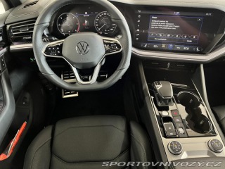 Volkswagen Ostatní modely Touareg 3.0 TDI 210kW R-LINE EXCL 2024