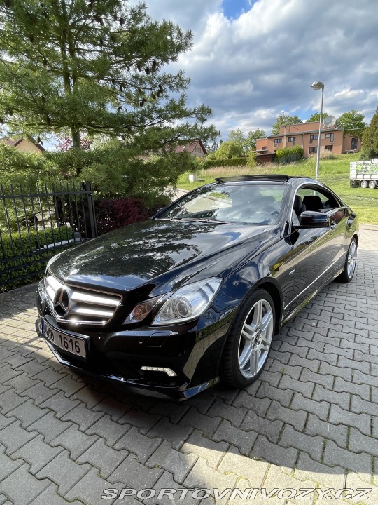 Mercedes-Benz E  2011
