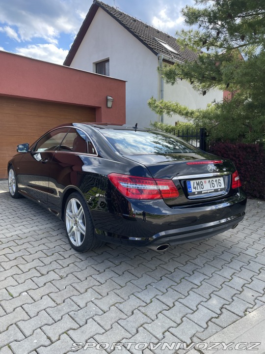 Mercedes-Benz E 2011