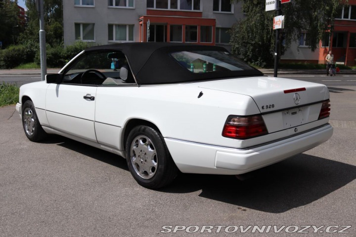 Mercedes-Benz Ostatní modely 124 E320 CABRIO 162kW 1995