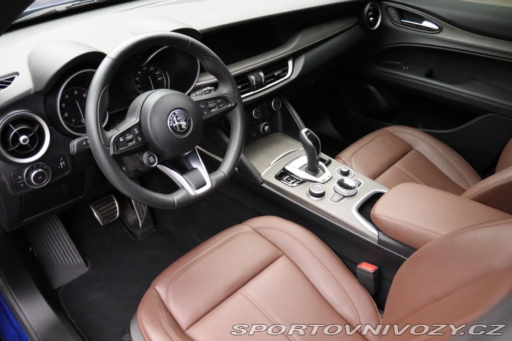 Alfa Romeo Stelvio 2.0TI Q4 206kW DPH 6 TIS 2023