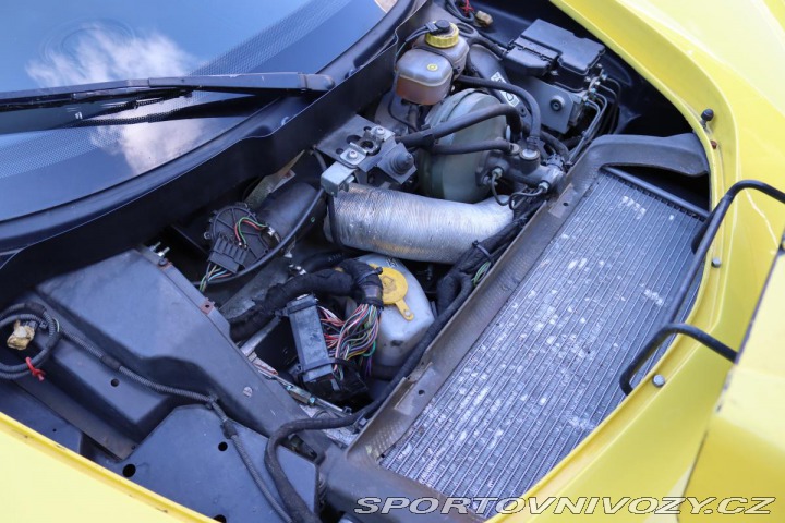 Opel Speedster 2.2 16V 108kW 23 TIS KM Č 2002
