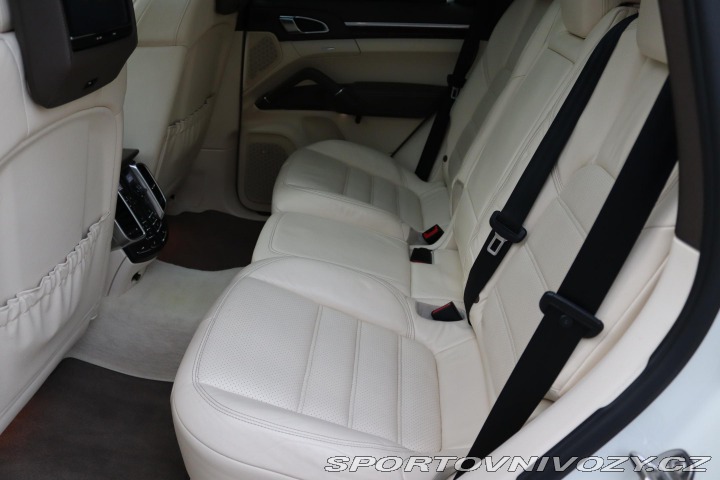 Porsche Cayenne S 4.8 V8 4X4 294kW ČR 2011