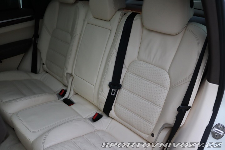 Porsche Cayenne S 4.8 V8 4X4 294kW ČR 2011
