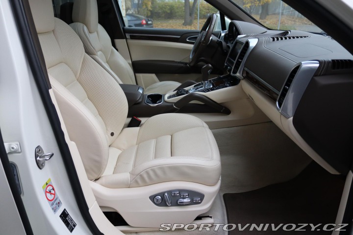 Porsche Cayenne S 4.8 V8 4X4 294kW ČR 2011