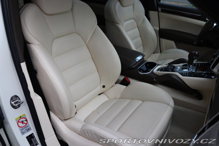 Porsche Cayenne S 4.8 V8 4X4 294kW ČR 2011