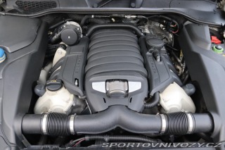 Porsche Cayenne S 4.8 V8 4X4 294kW ČR 2011