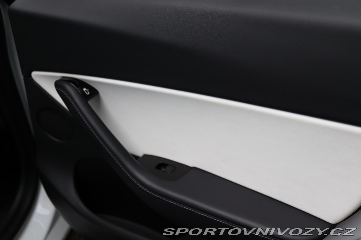 Tesla Model Y LONG RANGE AWD ACCELER.BO 2020