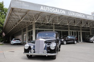 Mercedes-Benz  W187 220B CABRIO