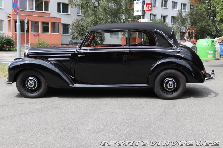 Mercedes-Benz Ostatní modely W187 220B CABRIO 1952
