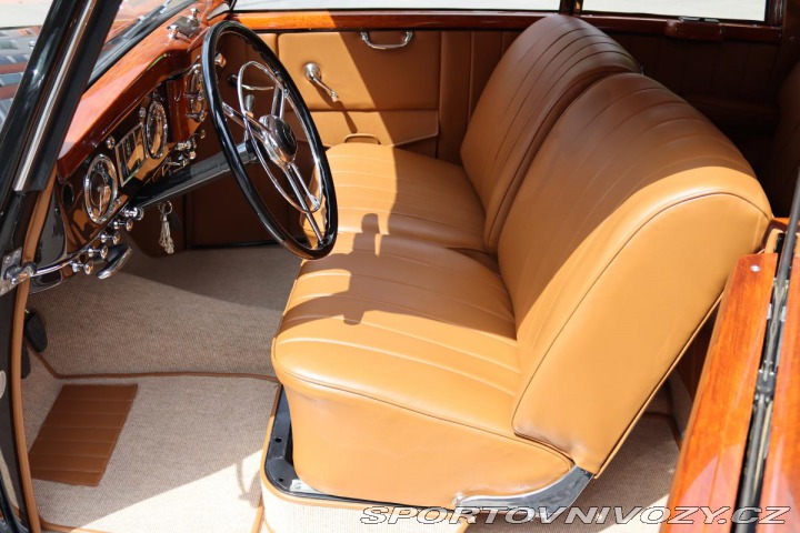 Mercedes-Benz Ostatní modely W187 220B CABRIO 1952