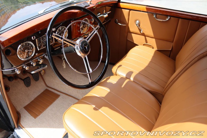Mercedes-Benz Ostatní modely W187 220B CABRIO 1952
