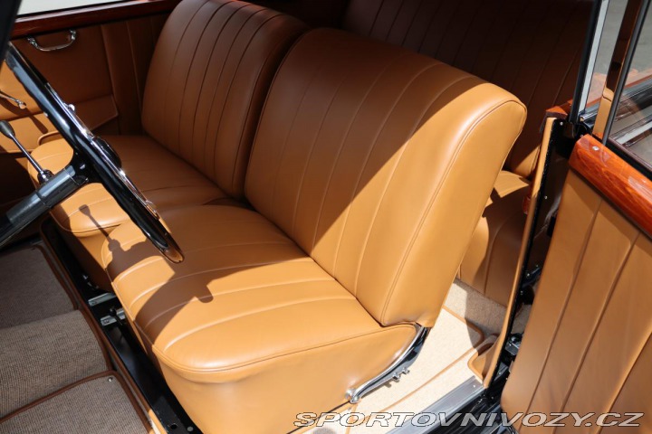 Mercedes-Benz Ostatní modely W187 220B CABRIO 1952