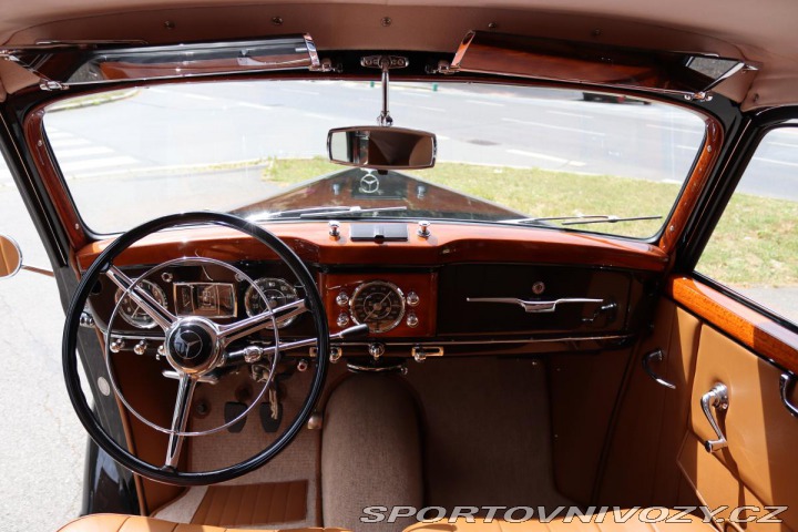 Mercedes-Benz Ostatní modely W187 220B CABRIO 1952