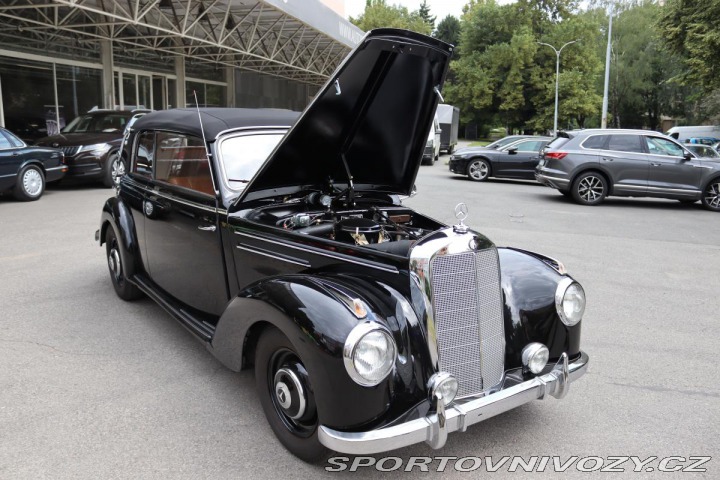 Mercedes-Benz Ostatní modely W187 220B CABRIO 1952
