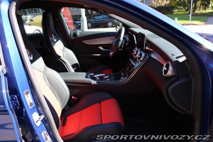 Mercedes-Benz C AMG C63 4.0 V8 BITURBO 35 2016