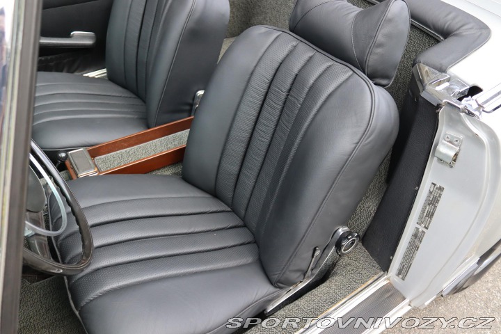 Mercedes-Benz SL W113 280 SL ROADSTER PAGO 1970