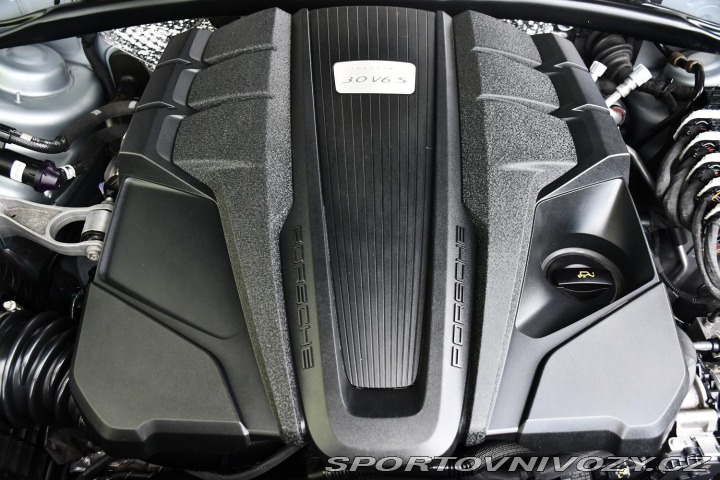 Porsche Macan S 3.0V6 260kW PANO 2021