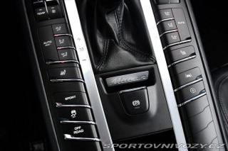 Porsche Macan S 3.0V6 260kW PANO 2021