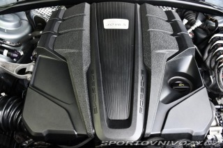 Porsche Macan S 3.0V6 260kW PANO 2021
