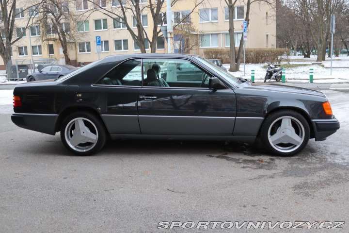 Mercedes-Benz Ostatní modely 124 124 320CE AT 162kW 1992