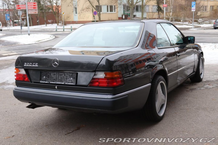 Mercedes-Benz Ostatní modely 124 124 320CE AT 162kW 1992