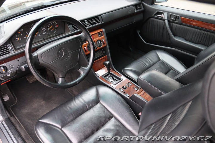Mercedes-Benz Ostatní modely 124 124 320CE AT 162kW 1992