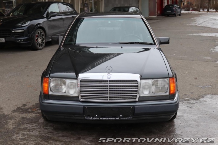 Mercedes-Benz Ostatní modely 124 124 320CE AT 162kW 1992